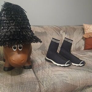 Fendi canvas boots size 39